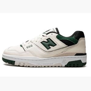 New Balance 550 “Sea Salt/Pine Green” sz.8.5